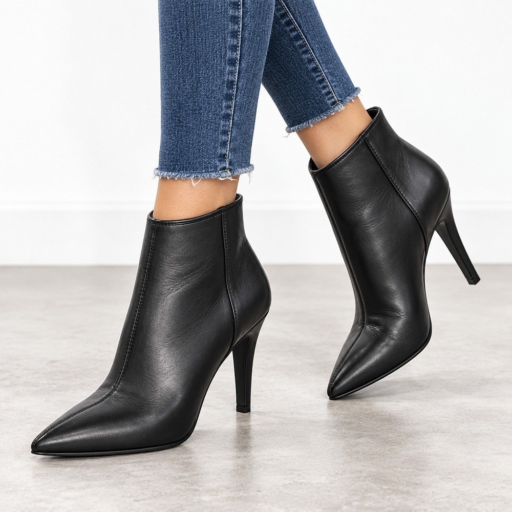 Marc Fisher Miggi Black Leather Western Cowboy Ankle Boots Booties Women's 5.5 - Picture 2 of 10